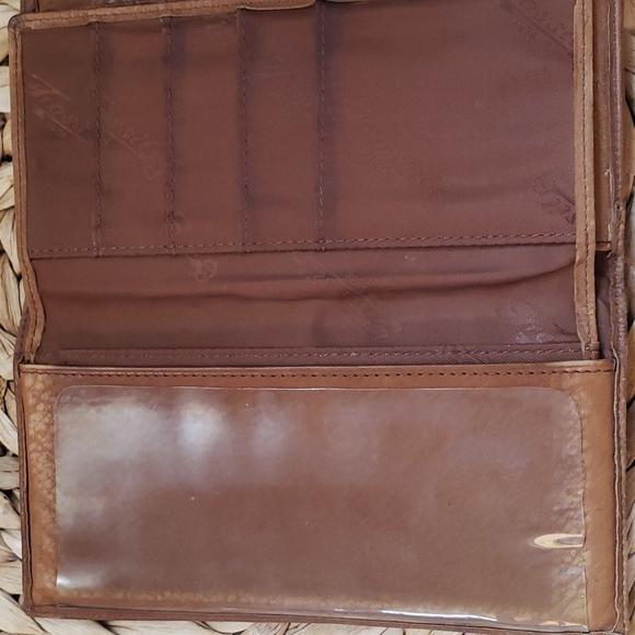 Vintage Fossil Leather Wallet w/ Checkbook - Picture 6 of 10